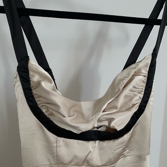 Runaway The Label, Kelsi Midi Dress - Picture 3 of 6